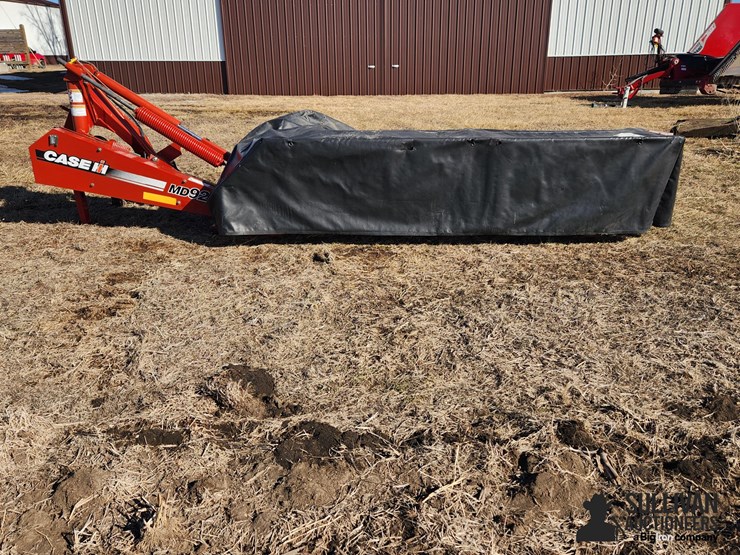 2013-case-ih-md92-image-8