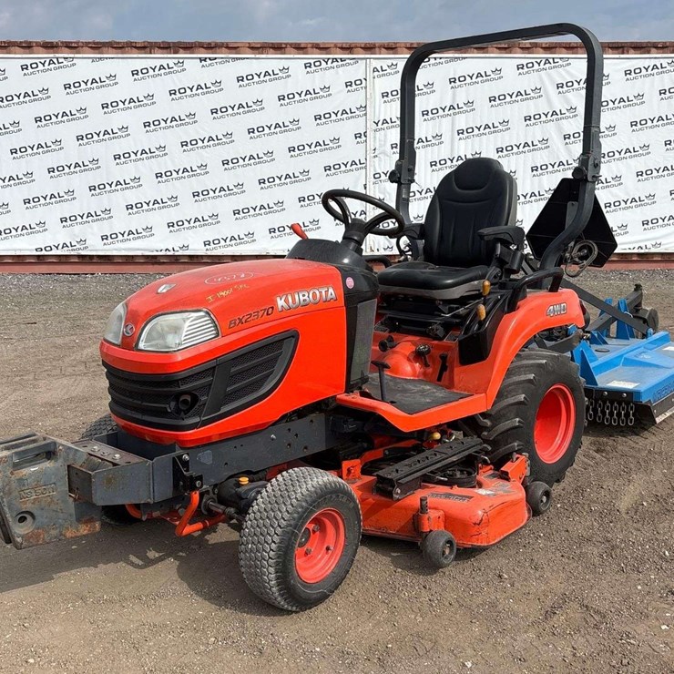 2013 KUBOTA BX2370