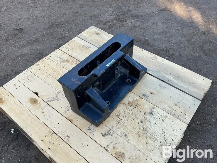 case-ih-weight-bracket-image-7