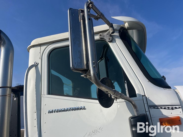 2002-international-9100-image-16