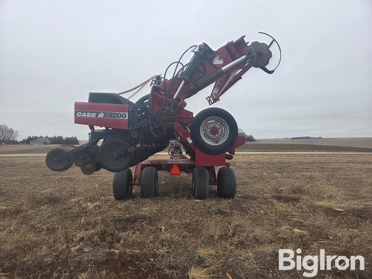 case-ih-1200-image-6