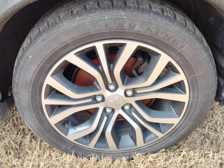 2018-mitsubishi-outlander-image-16