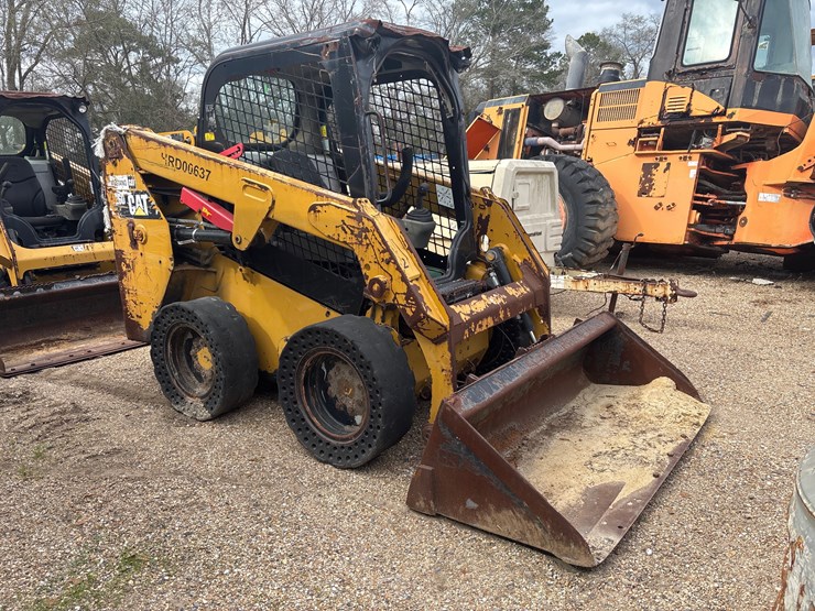 caterpillar-226d-image-2