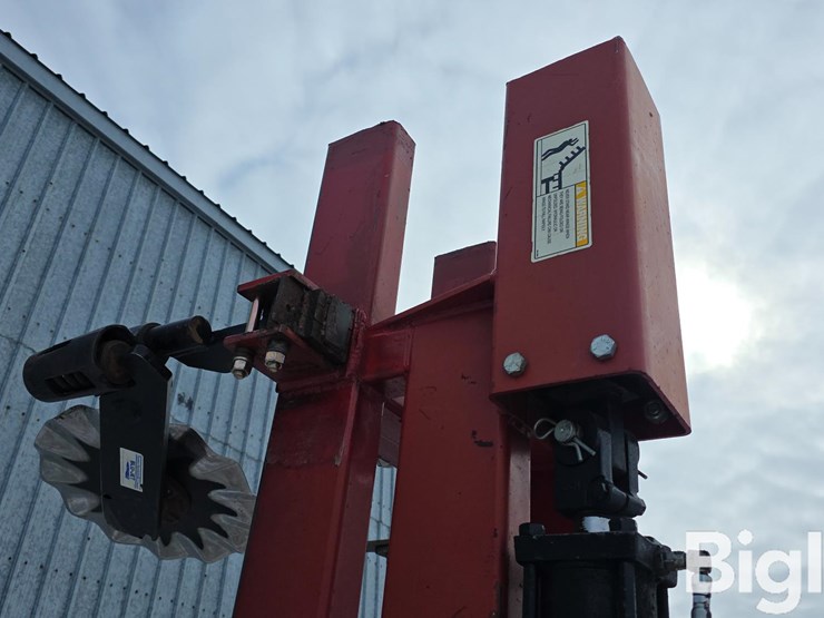 9-knife-anhydrous-applicator-image-14