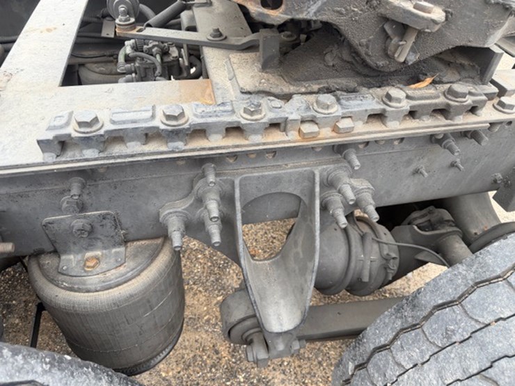 2016-international-prostar-image-14