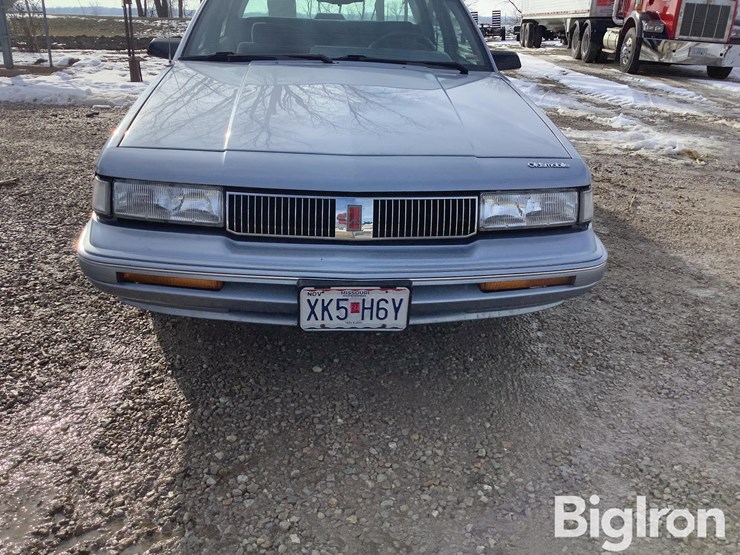 1995-oldsmobile-cutlass-ciera-sl-4-door-sedan-image-9