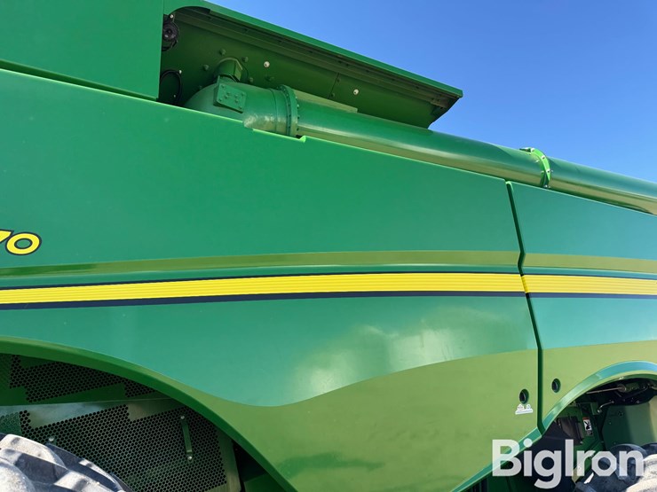 2017-john-deere-s670-image-10