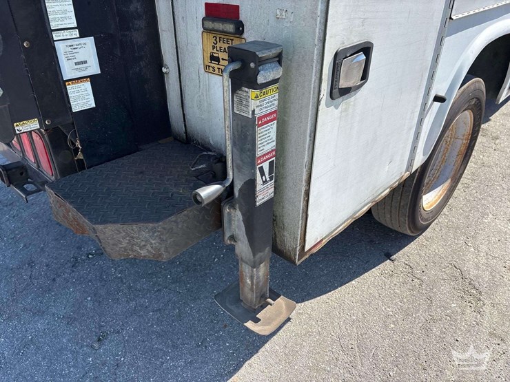 2017-auto-crane-4004eh-image-24