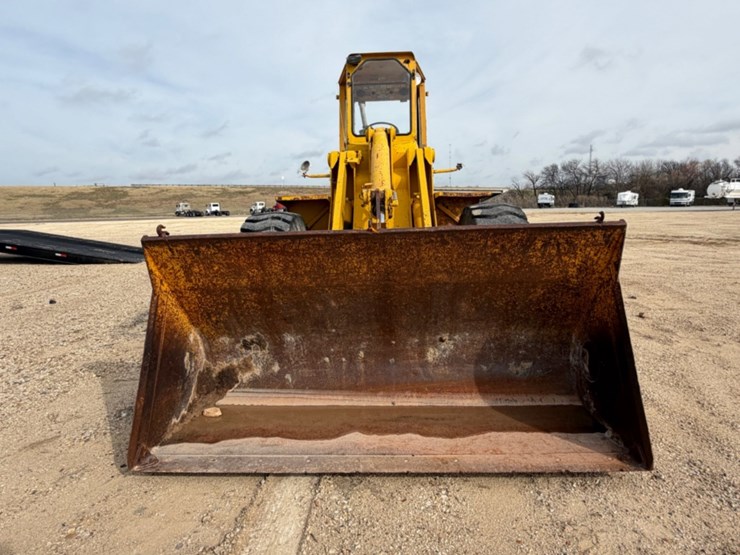 1980-ford-a66-image-2