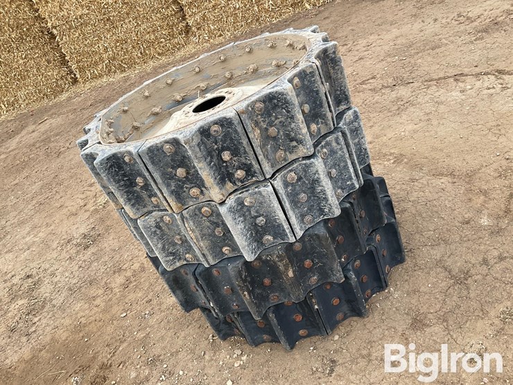 sprinkler-pivot-tires-image-9