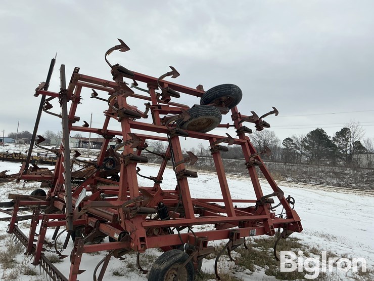 international-4800-image-17