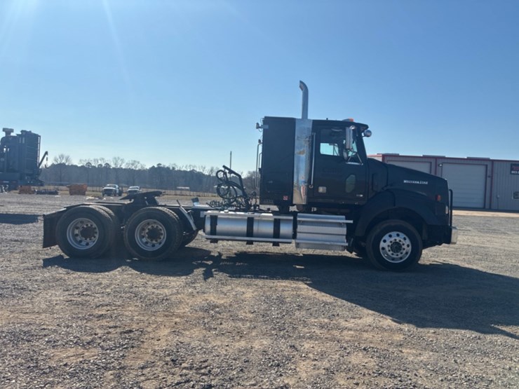 2012-western-star-4900-image-2