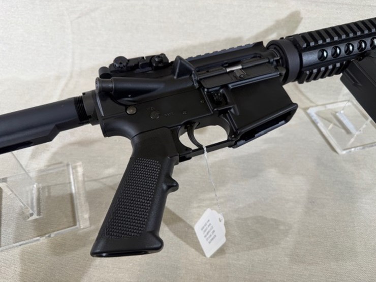 #213-•-bushmaster-model-xm15-e2s-ar-rifle-image-42