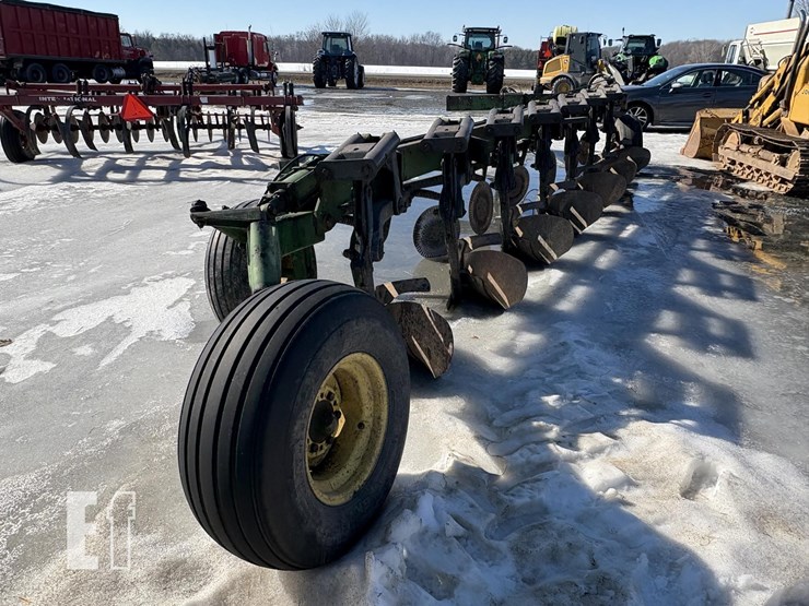 john-deere-8200-image-7