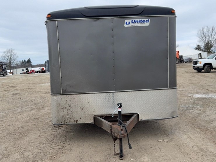 2011-united-expressline-image-5