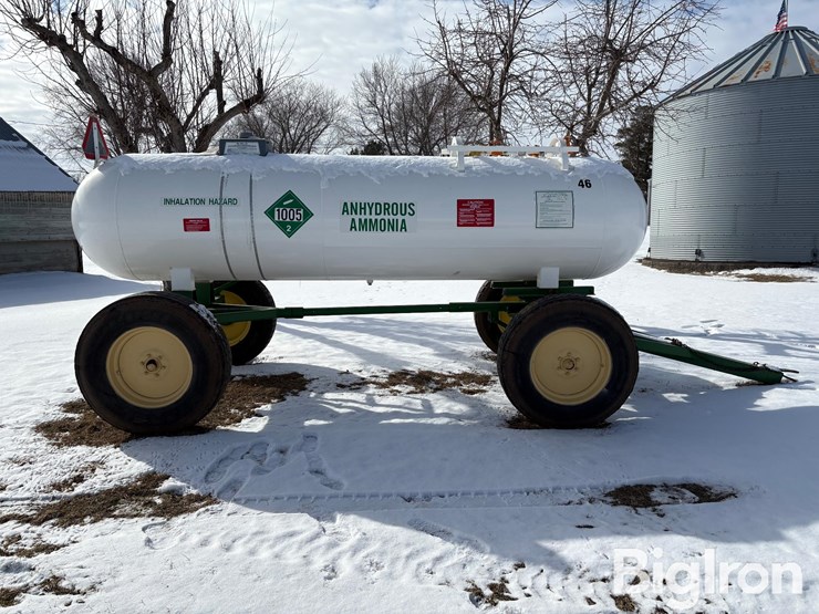 anhydrous-ammonia-tank-image-4