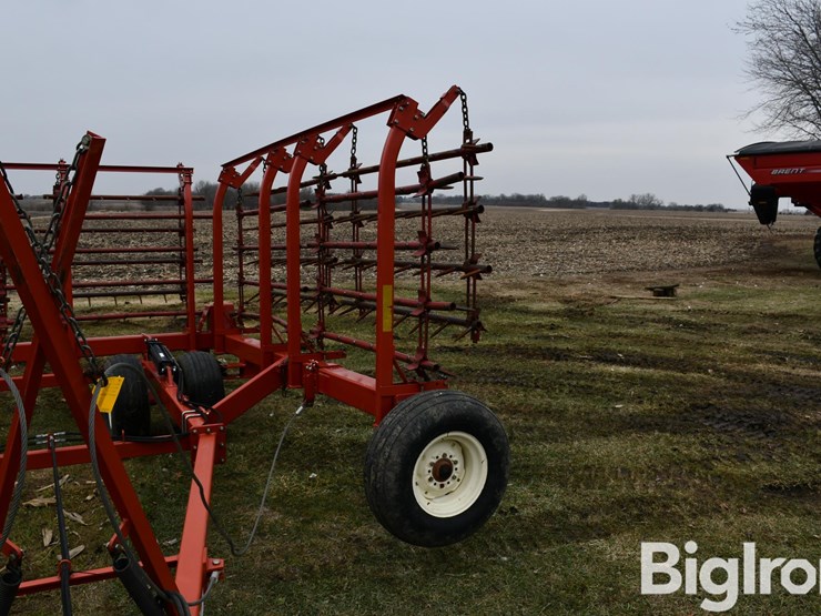 mcfarlane-hdl-10-34-44-34'-8-bar-spike-tooth-harrow-image-12