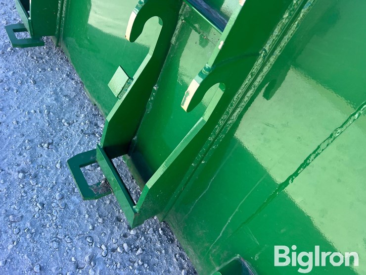 mds-8.5'-bucket-image-17