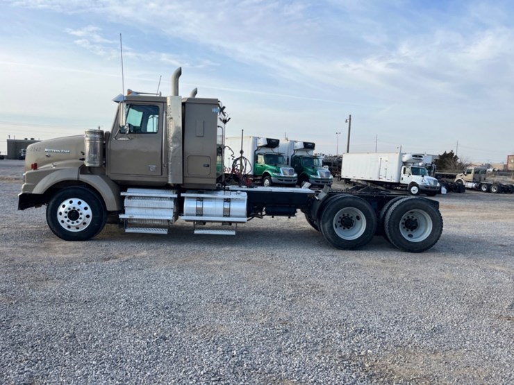 2013-western-star-4900-image-8