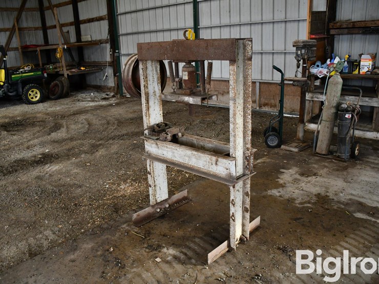 guardian-202-20-ton-press-image-5