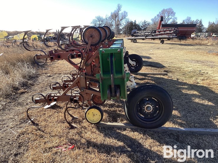 moore-built-12r30-image-4