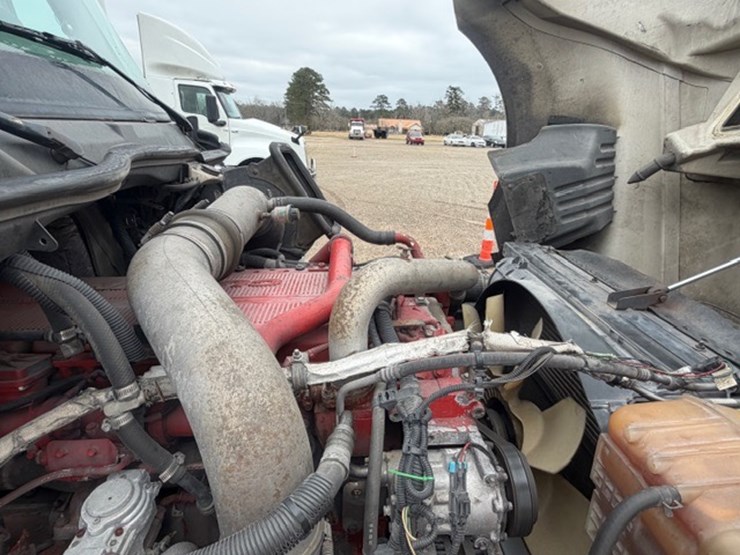 2016-international-prostar-image-72