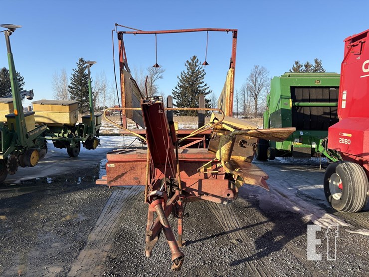 new-holland-1010-image-3