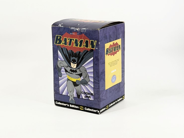 #1054-•-batman-cookie-jar-image-12