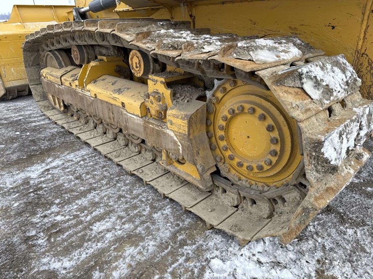 2023-deere-700l-image-12