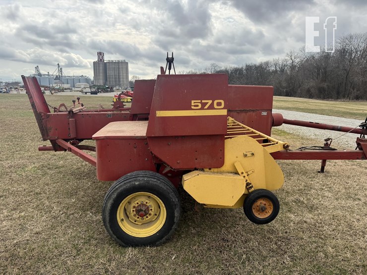 new-holland-570-image-5