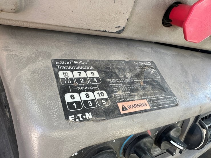 2005-mack-chn613-image-7