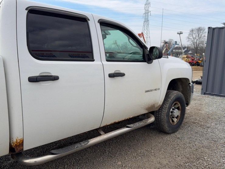 2008-chevrolet-3500hd-image-1