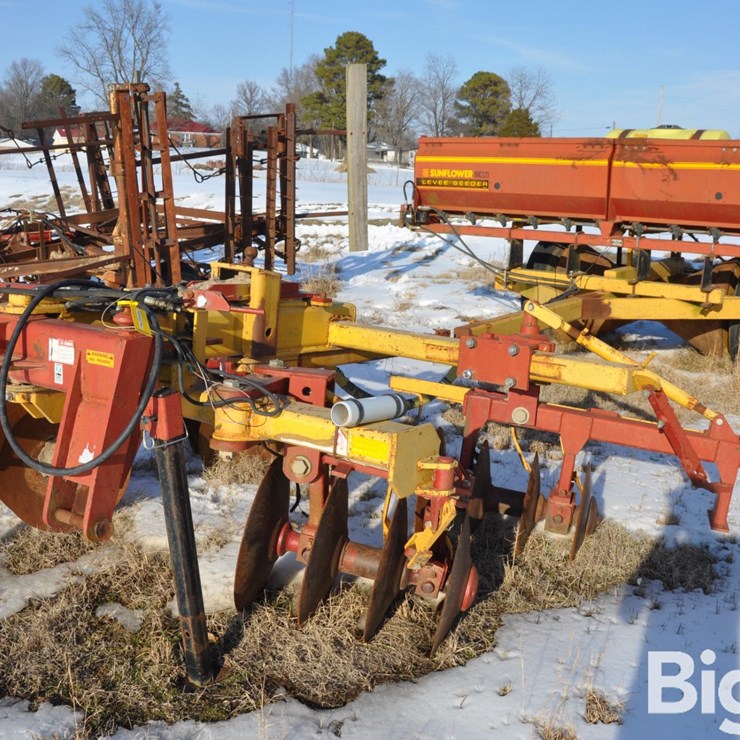 Sunflower 9210 3-Pt Levee Plow w/ Seeder & Packer