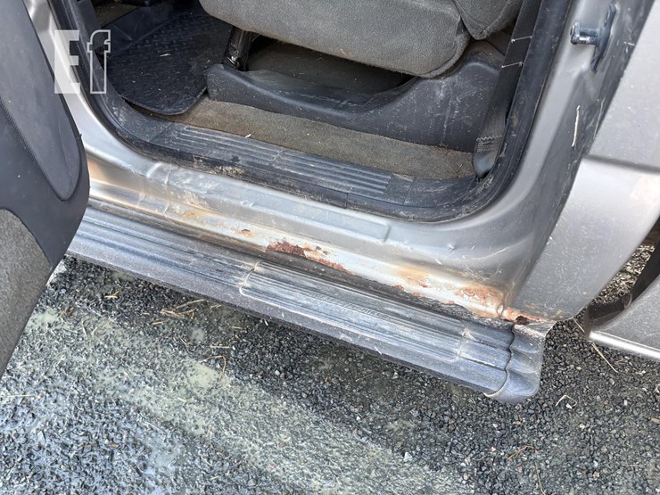 2003-chevrolet-silverado-3500-ls-image-17