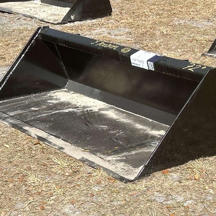 2025 Swict 72in Bucket Skid Steer Attachment