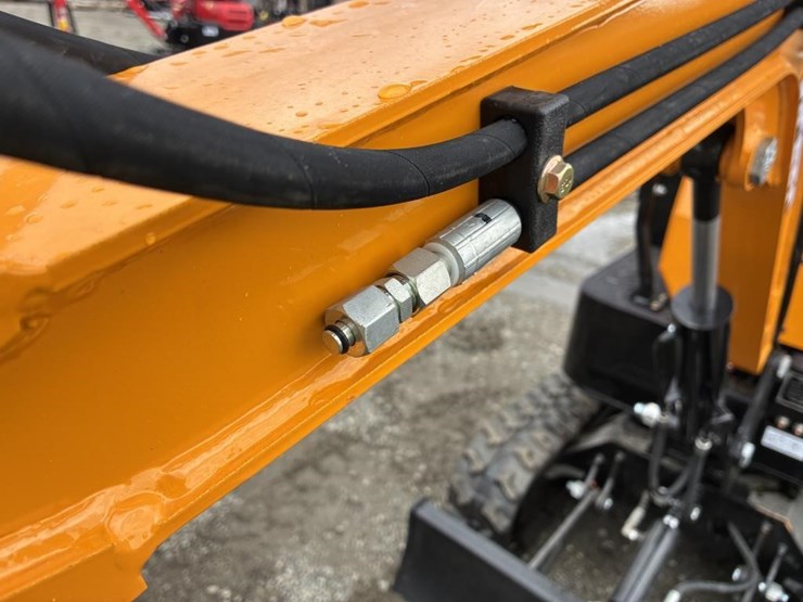 2026-vicsec-v13-hydraulic-excavator-image-11