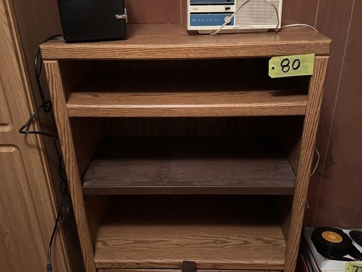 wooden-bookshelf-&-radio-image-1