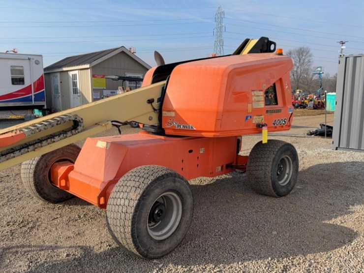 2018-jlg-400s-image-7