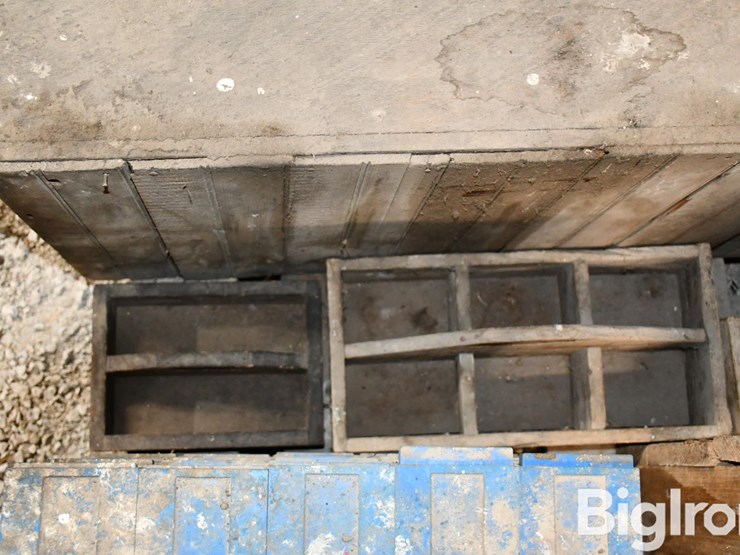 pallet-of-farm-support-image-19