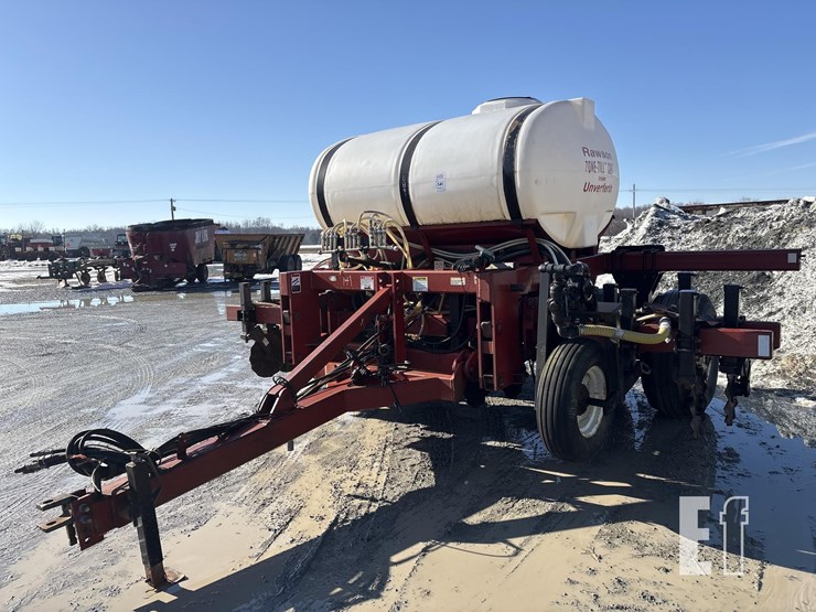 unverferth-zone-till-cart-image-4