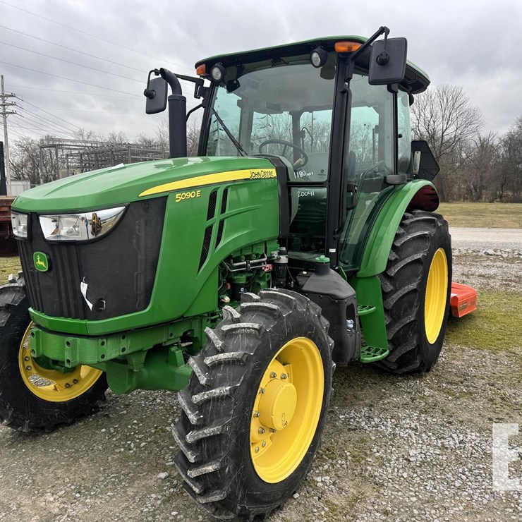 JOHN DEERE 5090E