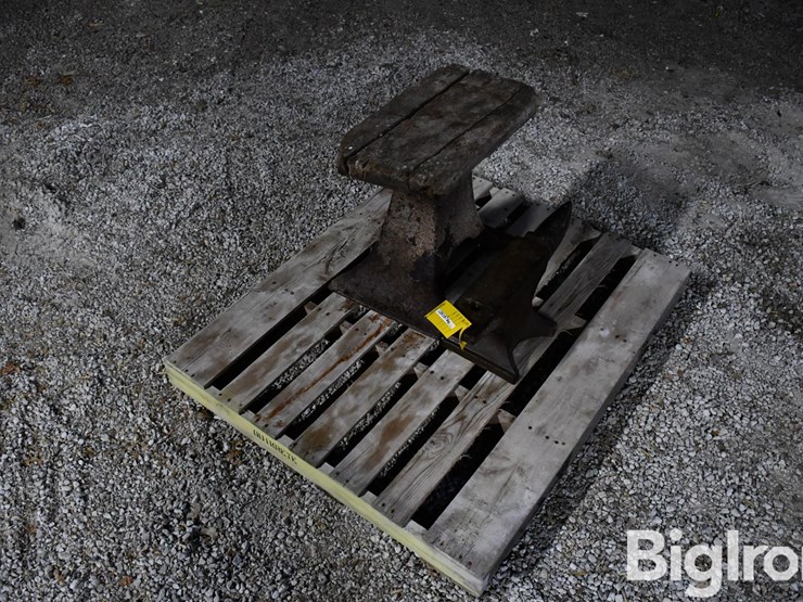 anvil-&-stand-image-1