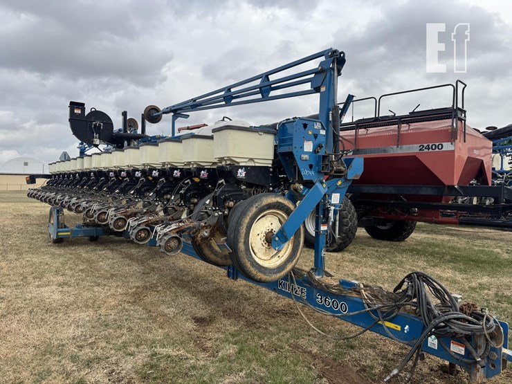 2008-kinze-3600-image-3