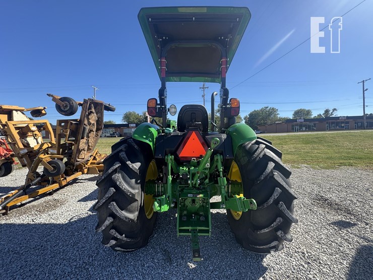 2022-john-deere-5065e-image-9