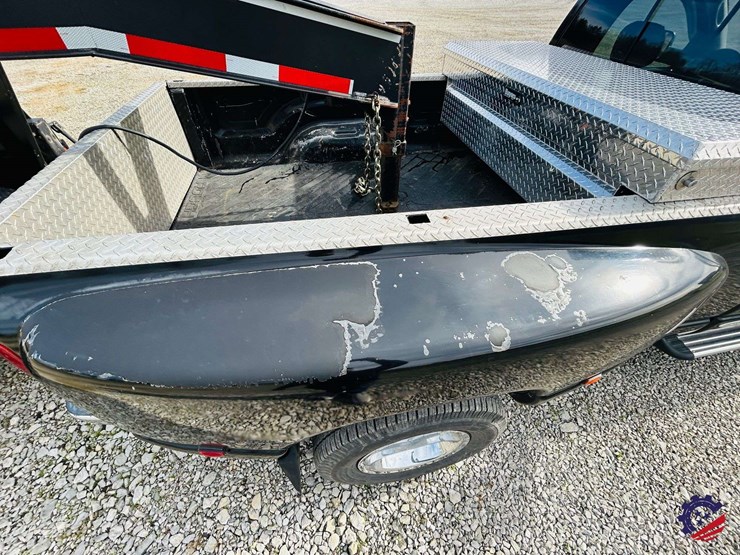 2004-dodge-ram-3500-image-33