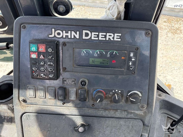 2014-deere-310sk-image-27