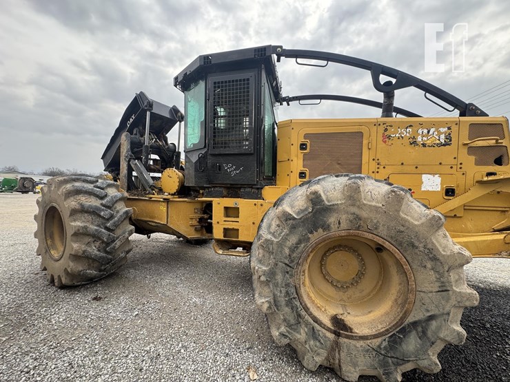 caterpillar-525d-image-6