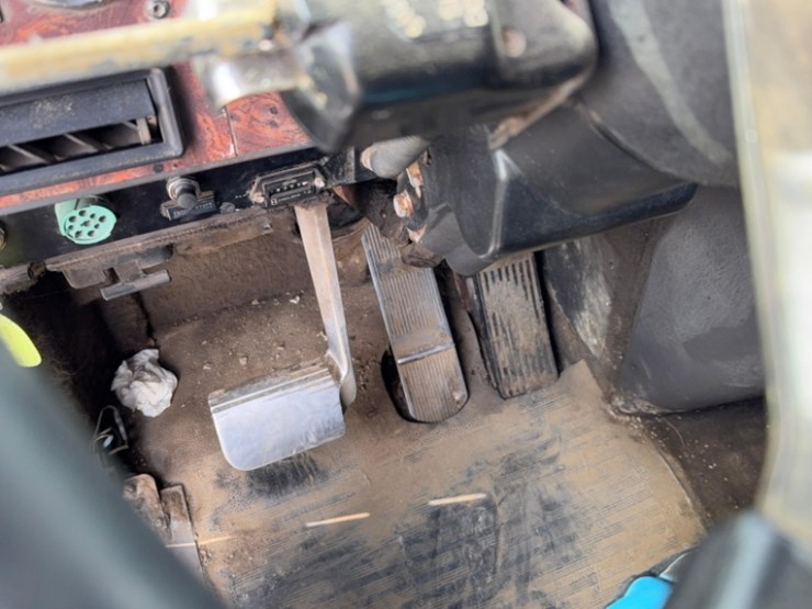 1998-international-9300-image-18