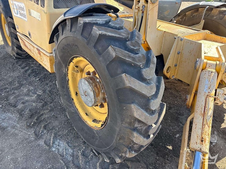 2012-gehl-dl11-image-9