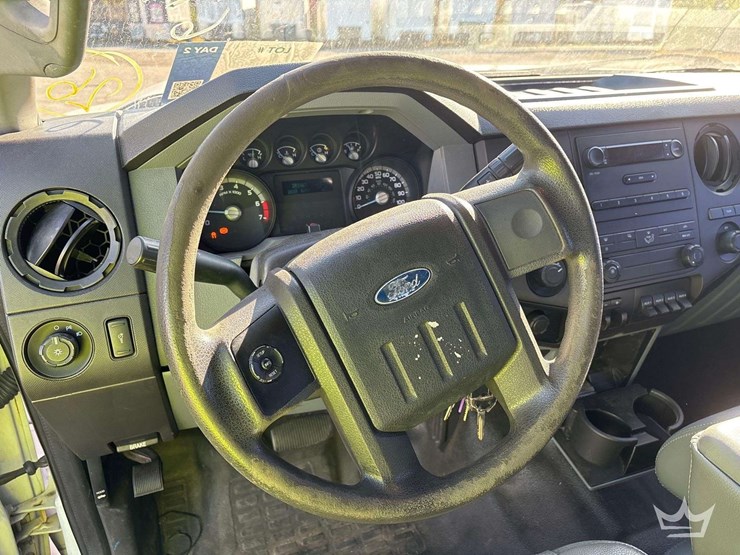 2013-ford-f350-image-12